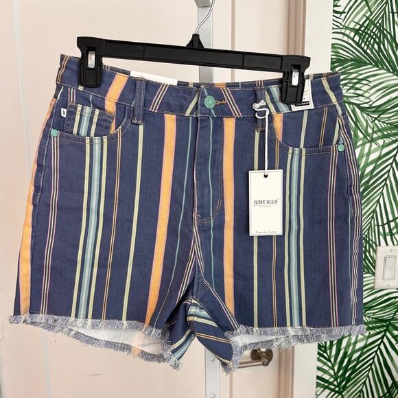 Judy Blue Striped High Waist Jean Shorts Size Large NWT - Picture 3 of 12